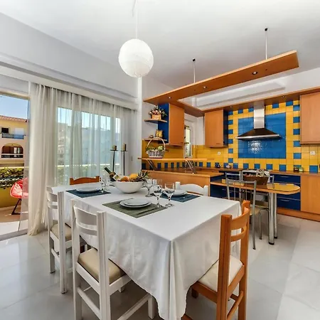Marele Apartment City Center By Cretan Houses Iraklion Buitenkant foto