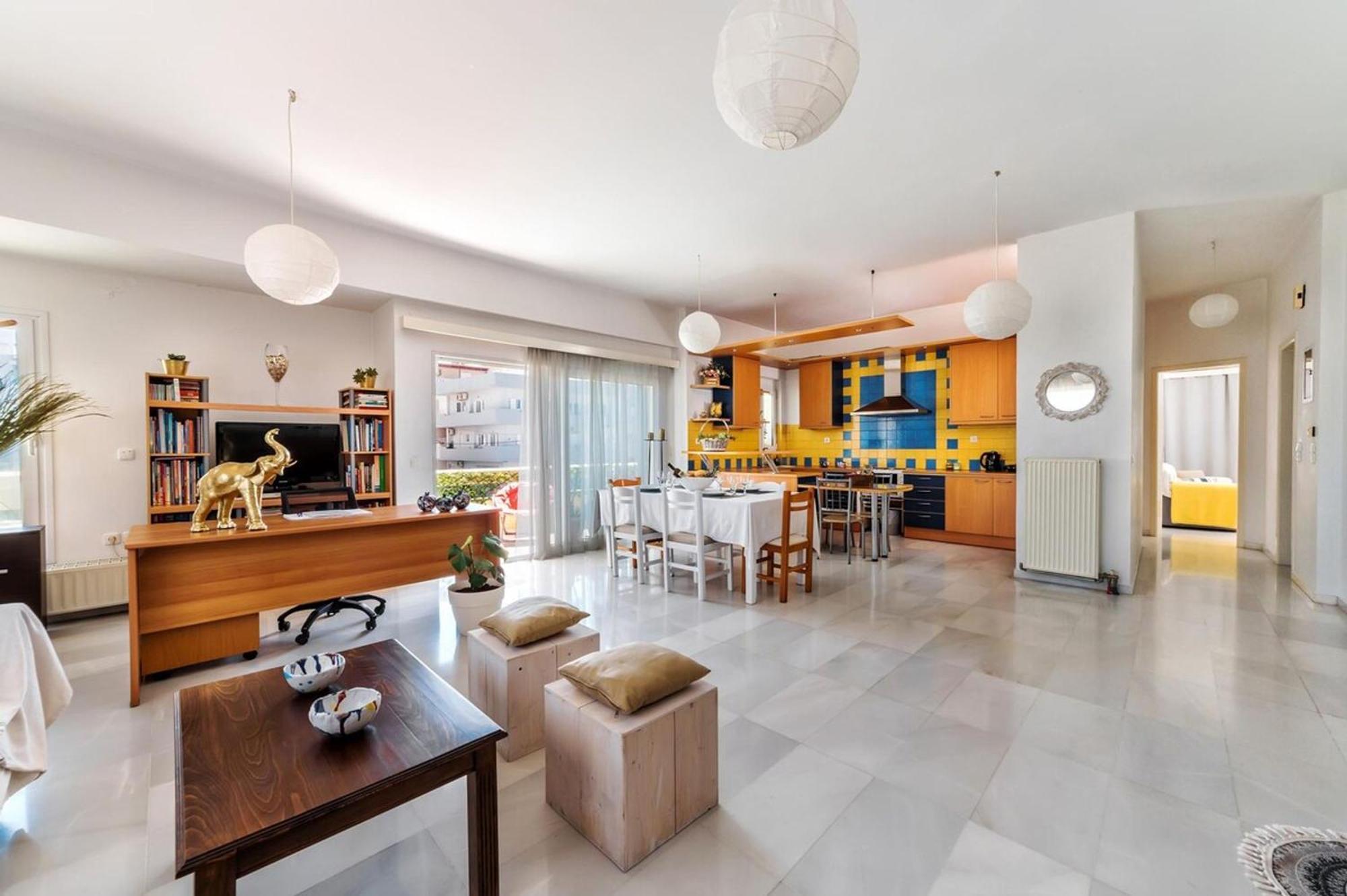 Marele Center By Cretan
